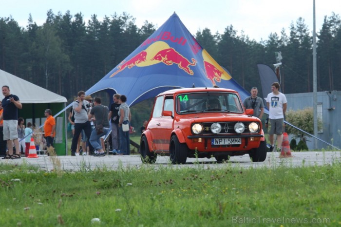 Izaicinājuma sacensībās Baltic Mini Challenge 2012 iekaro skatītāju sirdis, 04.08.2012 Foto: Juris Ķilkuts www.fotoatelje.lv Izaicinājuma sacensībās Baltic Mini Challenge 2012 iekaro skatītāju sirdis, 04.08.2012 Foto: Juris Ķilkuts www.fotoatelje.lv 80241