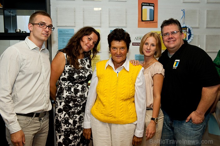 Tūrisma firma Travel Time atzīme 5 gadu jubileju grupu ceļojumiem Foto: Renārs Koris, www.traveltime.lv Tūrisma firma Travel Time atzīme 5 gadu jubileju grupu ceļojumiem Foto: Renārs Koris, www.traveltime.lv 80431