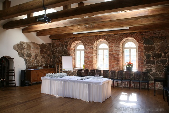 Mostes novadā (Igaunija) ceļotāju apskatei un atpūtai ir pieejama atjaunotā spirta fabrika - Mostes muiža. Šodien šeit ir ierīkots atpūtas komplekss a Mostes novadā (Igaunija) ceļotāju apskatei un atpūtai ir pieejama atjaunotā spirta fabrika - Mostes muiža. Šodien šeit ir ierīkots atpūtas komplekss a 80672