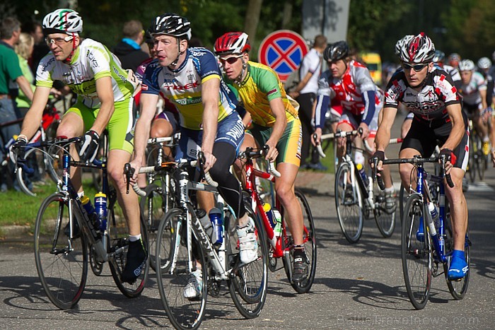 Vienības brauciens 2012 pārspēj visus iepriekšējos dalībnieku rekordus. Foto: Zigismunds Zālmanis Vienības brauciens 2012 pārspēj visus iepriekšējos dalībnieku rekordus. Foto: Zigismunds Zālmanis 81449