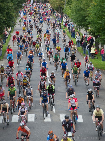 Vienības brauciens 2012 pārspēj visus iepriekšējos dalībnieku rekordus. Foto: Zigismunds Zālmanis Vienības brauciens 2012 pārspēj visus iepriekšējos dalībnieku rekordus. Foto: Zigismunds Zālmanis 81469