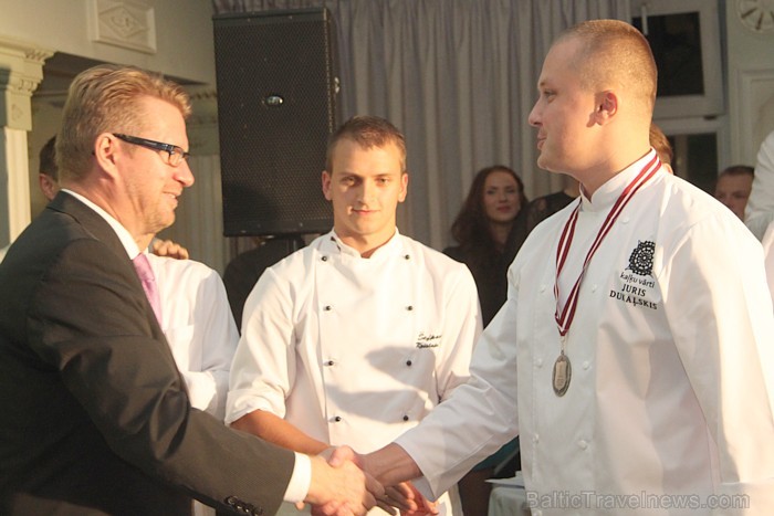 «Latvijas 2012. gada labākais pavārs» otrajā vietā ir Juris Dukaļskis no restorāna Kaļķu vārti (www.kalkuvarti.lv) «Latvijas 2012. gada labākais pavārs» otrajā vietā ir Juris Dukaļskis no restorāna Kaļķu vārti (www.kalkuvarti.lv) 81776