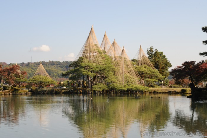 Tūrisma nozare Japānā ir atdzīvojusies, lai atkal tūristiem no visas pasaules ļautu baudīt tās neatkārtojamo kultūru. Foto: www.traveltime.lv Tūrisma nozare Japānā ir atdzīvojusies, lai atkal tūristiem no visas pasaules ļautu baudīt tās neatkārtojamo kultūru. Foto: www.traveltime.lv 81807