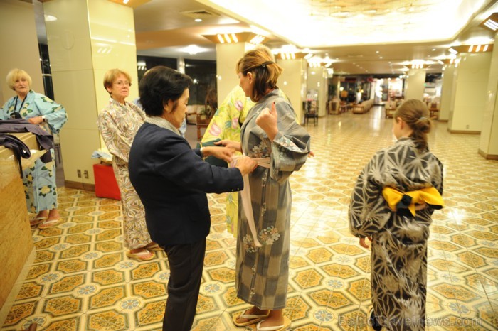 Tūrisma nozare Japānā ir atdzīvojusies, lai atkal tūristiem no visas pasaules ļautu baudīt tās neatkārtojamo kultūru. Foto: www.traveltime.lv Tūrisma nozare Japānā ir atdzīvojusies, lai atkal tūristiem no visas pasaules ļautu baudīt tās neatkārtojamo kultūru. Foto: www.traveltime.lv 81817