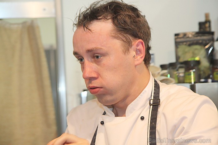 Pavāru konkurss «Latvijas 2012. gada pavārs» pārtikas izstādē «Riga Food 2012». Foto sponsors: www.pavaruklubs.lv Pavāru konkurss «Latvijas 2012. gada pavārs» pārtikas izstādē «Riga Food 2012». Foto sponsors: www.pavaruklubs.lv 81964
