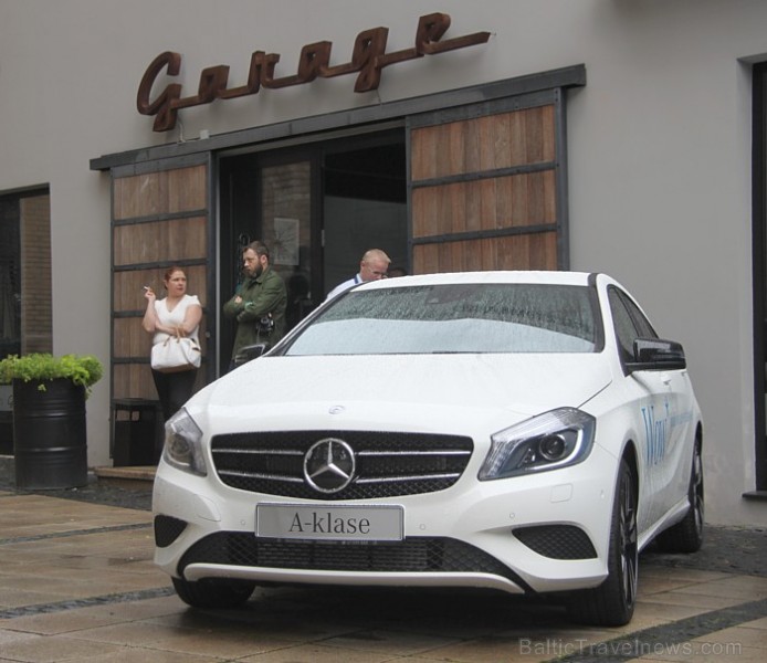 Jauno Mercedes A-klases automašīnu Latvijā sāks tirgot no 15. septembra. Foto sponsors: www.garage.lv Jauno Mercedes A-klases automašīnu Latvijā sāks tirgot no 15. septembra. Foto sponsors: www.garage.lv 82076