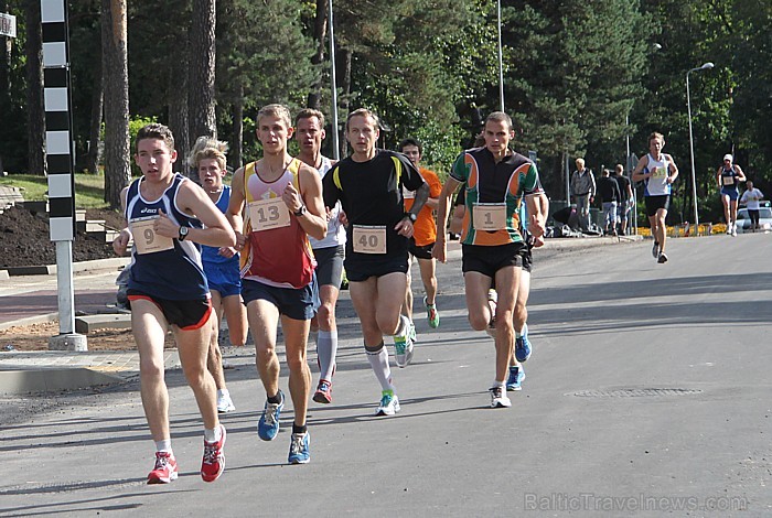 Ogres novada balvu izcīņa garo distanču skriešanā 8.09.2012. Foto sponsors: www.LatvijasCentrs.lv Ogres novada balvu izcīņa garo distanču skriešanā 8.09.2012. Foto sponsors: www.LatvijasCentrs.lv 82112