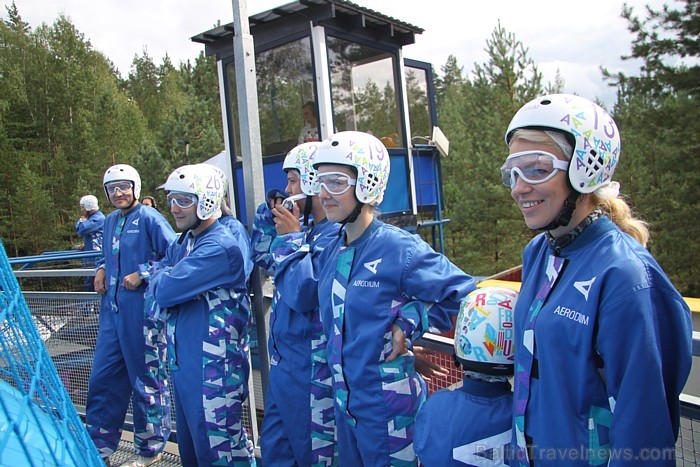 Siguldas AERODIUM vertikālais vēja tunelis ļauj piepildīt cilvēces senāko sapni - lidot bez spārniem! Foto sponsors: www.aerodium.lv Siguldas AERODIUM vertikālais vēja tunelis ļauj piepildīt cilvēces senāko sapni - lidot bez spārniem! Foto sponsors: www.aerodium.lv 82169