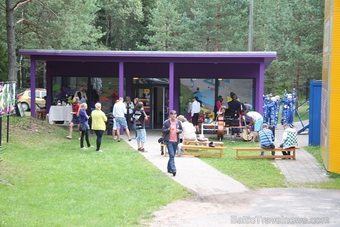 Siguldas AERODIUM vertikālais vēja tunelis ļauj piepildīt cilvēces senāko sapni - lidot bez spārniem! Foto sponsors: www.aerodium.lv Siguldas AERODIUM vertikālais vēja tunelis ļauj piepildīt cilvēces senāko sapni - lidot bez spārniem! Foto sponsors: www.aerodium.lv 82193