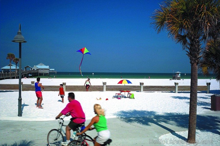 Saulainā Florida, kur saule spīd 300 dienas gadā, spēj apburt ikvienu. Foto: www.visitclearwaterflorida.com Saulainā Florida, kur saule spīd 300 dienas gadā, spēj apburt ikvienu. Foto: www.visitclearwaterflorida.com 82989
