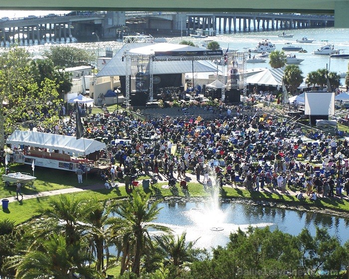 Saulainā Florida, kur saule spīd 300 dienas gadā, spēj apburt ikvienu. Foto: www.visitclearwaterflorida.com Saulainā Florida, kur saule spīd 300 dienas gadā, spēj apburt ikvienu. Foto: www.visitclearwaterflorida.com 83024