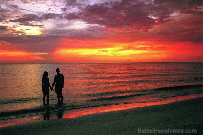 Saulainā Florida, kur saule spīd 300 dienas gadā, spēj apburt ikvienu. Foto: www.visitclearwaterflorida.com Saulainā Florida, kur saule spīd 300 dienas gadā, spēj apburt ikvienu. Foto: www.visitclearwaterflorida.com 83055