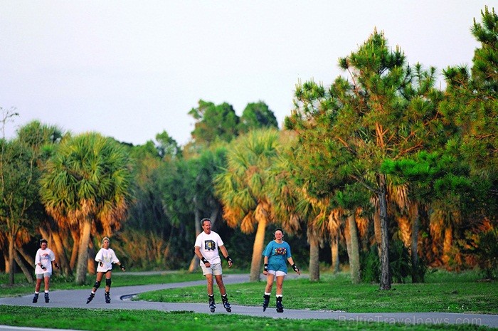 Saulainā Florida, kur saule spīd 300 dienas gadā, spēj apburt ikvienu. Foto: www.visitclearwaterflorida.com Saulainā Florida, kur saule spīd 300 dienas gadā, spēj apburt ikvienu. Foto: www.visitclearwaterflorida.com 83065