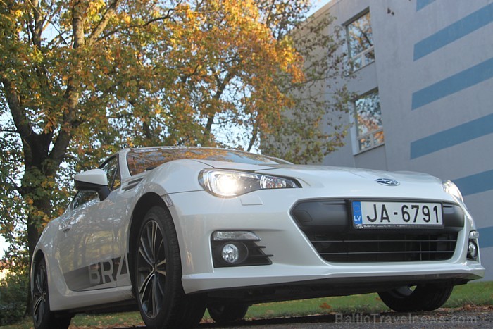 Divas dienas Travelnews.lv redakcijas rīcībā bija sportiskais Subaru BRZ Sport un tika izbraukti vairāki simti kilometru pa Latvijas ceļiem. Foto spon Divas dienas Travelnews.lv redakcijas rīcībā bija sportiskais Subaru BRZ Sport un tika izbraukti vairāki simti kilometru pa Latvijas ceļiem. Foto spon 83121