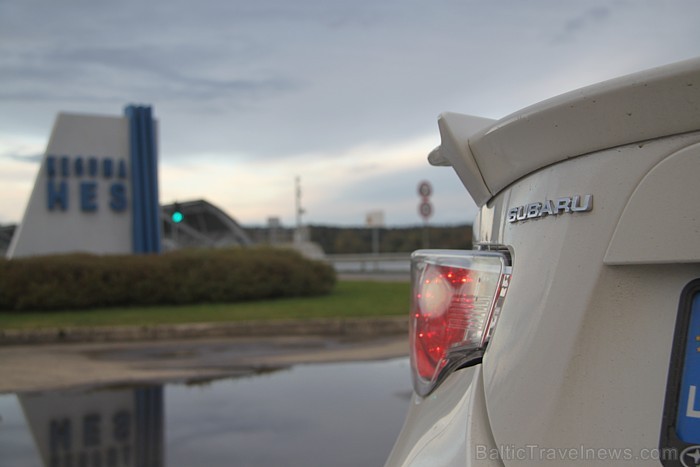 Subaru BRZ ir ļoti īsas pārkares un maksimāli zemu izvietots smaguma centrs. Dzinējs atrodas par 10 cm zemāk un par 20 cm tuvāk salonam nekā Subaru Im Subaru BRZ ir ļoti īsas pārkares un maksimāli zemu izvietots smaguma centrs. Dzinējs atrodas par 10 cm zemāk un par 20 cm tuvāk salonam nekā Subaru Im 83134