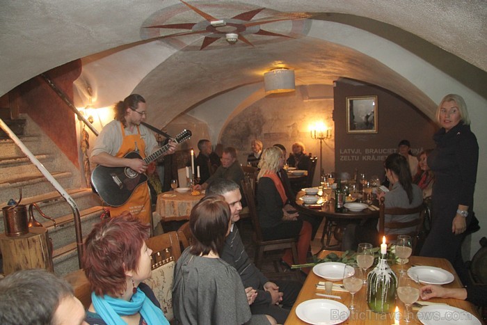 Latviešu tradicionālo ēdienu restorāns «Taverna» pie Pulvertorņa piedāvā izbaudīt īstus latgaliešu vakarus. Foto sponsors: www.latvianfood.lv Latviešu tradicionālo ēdienu restorāns «Taverna» pie Pulvertorņa piedāvā izbaudīt īstus latgaliešu vakarus. Foto sponsors: www.latvianfood.lv 83310