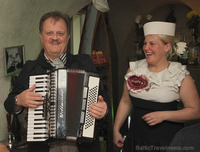 Latviešu tradicionālo ēdienu restorāns «Taverna» pie Pulvertorņa piedāvā izbaudīt īstus latgaliešu vakarus. Foto sponsors: www.latvianfood.lv Latviešu tradicionālo ēdienu restorāns «Taverna» pie Pulvertorņa piedāvā izbaudīt īstus latgaliešu vakarus. Foto sponsors: www.latvianfood.lv 83346