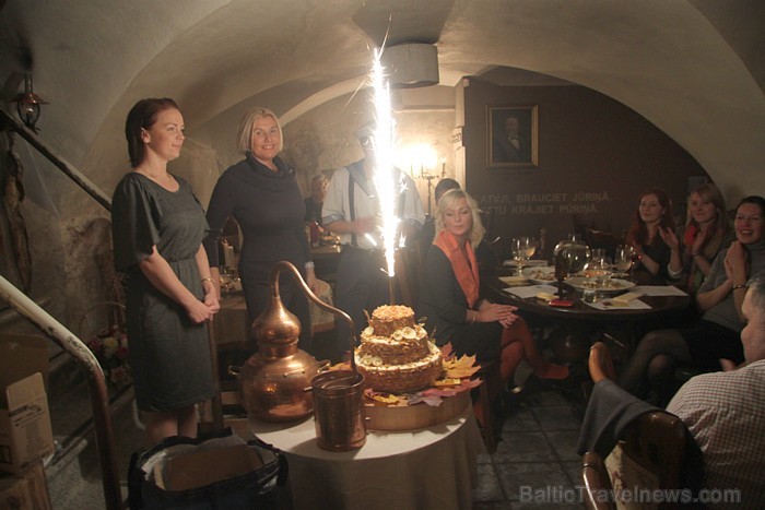 Latviešu tradicionālo ēdienu restorāns «Taverna» pie Pulvertorņa piedāvā izbaudīt īstus latgaliešu vakarus. Foto sponsors: www.latvianfood.lv Latviešu tradicionālo ēdienu restorāns «Taverna» pie Pulvertorņa piedāvā izbaudīt īstus latgaliešu vakarus. Foto sponsors: www.latvianfood.lv 83349