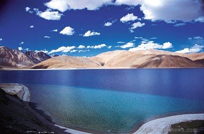 Indija apbur un ļauj paraudzīties uz tās dabu un kultūru no cita skatu punkta. Foto: www.india-tourism.com Indija apbur un ļauj paraudzīties uz tās dabu un kultūru no cita skatu punkta. Foto: www.india-tourism.com 83374
