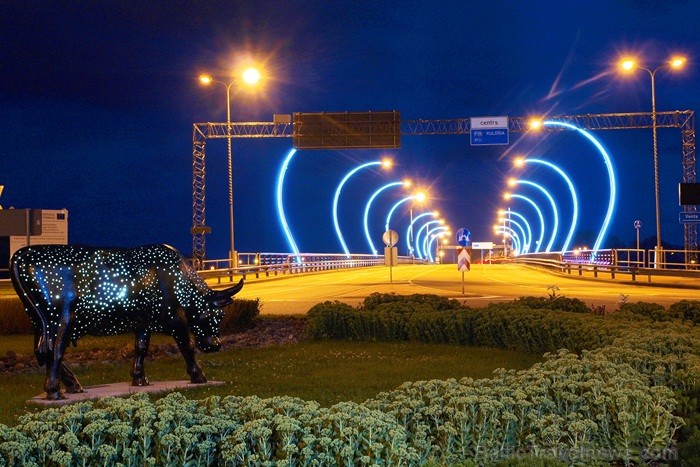 Pavisam konkursam tika iesniegti 517 divdesmit četru autoru darbi, no kuriem tika atlasīti 80 labākie darbi, bet 40 vislabākās foto izvēlētas izstādei Pavisam konkursam tika iesniegti 517 divdesmit četru autoru darbi, no kuriem tika atlasīti 80 labākie darbi, bet 40 vislabākās foto izvēlētas izstādei 83441