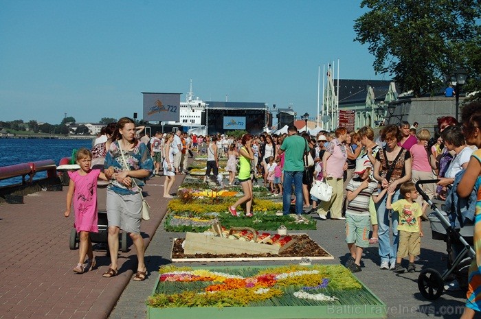 Pavisam konkursam tika iesniegti 517 divdesmit četru autoru darbi, no kuriem tika atlasīti 80 labākie darbi, bet 40 vislabākās fotogrāfijas izvēlētas Pavisam konkursam tika iesniegti 517 divdesmit četru autoru darbi, no kuriem tika atlasīti 80 labākie darbi, bet 40 vislabākās fotogrāfijas izvēlētas 83462