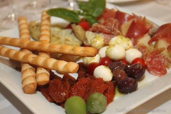 Pirmais ceļojums vīna pasaulē uz Itāliju Cēsu restorānā Alexis - 12.oktobrī, bet nākošais 16. novembris - www.hotelkolonna.com/hotel-cesis Pirmais ceļojums vīna pasaulē uz Itāliju Cēsu restorānā Alexis - 12.oktobrī, bet nākošais 16. novembris - www.hotelkolonna.com/hotel-cesis 83543