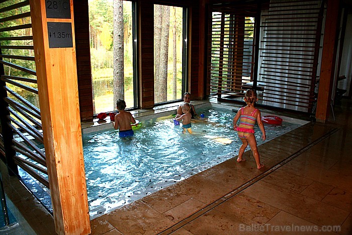 Viesnīca Kubija Hotel sevi uzskata par dabas spa viesnīcu, kas piedāvā relaksāciju izmantojot vietējos dabas resursus.
Foto: www.kubija.ee Viesnīca Kubija Hotel sevi uzskata par dabas spa viesnīcu, kas piedāvā relaksāciju izmantojot vietējos dabas resursus.
Foto: www.kubija.ee 83862