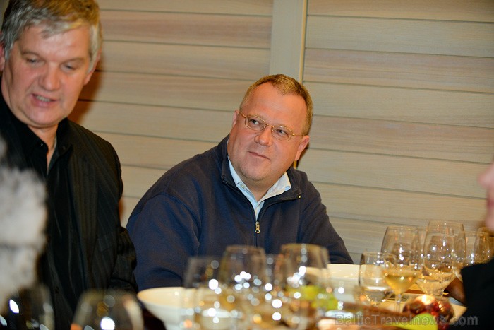 Rīgas restorāns Burkāns (www.burkans.lv) piedāvā izbaudīt Latvijas medījumu garšu kopā ar piemeklētiem vīniem. Foto: Valters Preimanis Rīgas restorāns Burkāns (www.burkans.lv) piedāvā izbaudīt Latvijas medījumu garšu kopā ar piemeklētiem vīniem. Foto: Valters Preimanis 84011