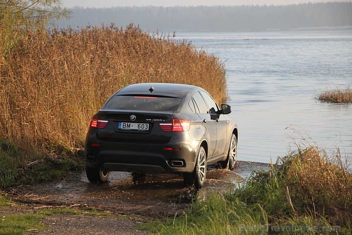 Travelnews.lv testē BMW X6 M50d, ko piedāvāja viens no BMW oficiālajiem dīleriem - www.inchcape-bmauto.lv Travelnews.lv testē BMW X6 M50d, ko piedāvāja viens no BMW oficiālajiem dīleriem - www.inchcape-bmauto.lv 84128