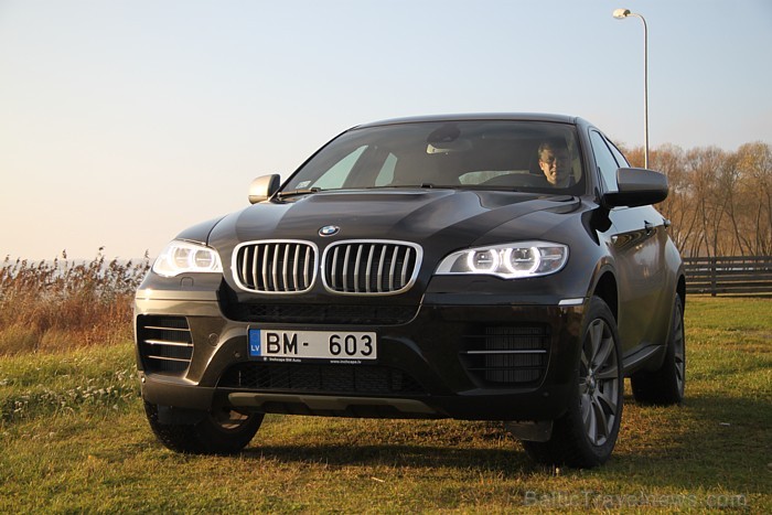 Travelnews.lv testē BMW X6 M50d, ko piedāvāja viens no BMW oficiālajiem dīleriem - www.inchcape-bmauto.lv Travelnews.lv testē BMW X6 M50d, ko piedāvāja viens no BMW oficiālajiem dīleriem - www.inchcape-bmauto.lv 84130