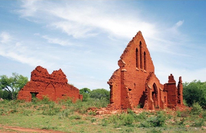 Āfrikas kontinentā Botsvāna ir labi zināma ar saviem mežonīgajiem apgabaliem un savvaļu. Foto: www.botswanatourism.co.bw Āfrikas kontinentā Botsvāna ir labi zināma ar saviem mežonīgajiem apgabaliem un savvaļu. Foto: www.botswanatourism.co.bw 84281