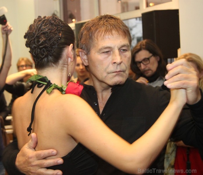 Salonā Poetica 3.10.2012 tika prezentēta Make Up For Ever jaunā kolekcija ar nosaukumu Black Tango - www.poetica.lv 84784
