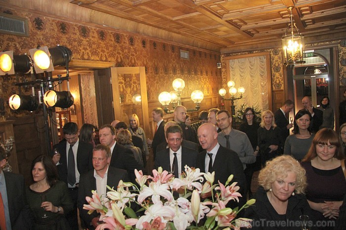 Starptautiskā autonoma Sixt svin 100 gadu jubileju 15.11.2012 piecu zvaigžņu viesnīcā. Foto sponsors: www.sixt.lv Starptautiskā autonoma Sixt svin 100 gadu jubileju 15.11.2012 piecu zvaigžņu viesnīcā. Foto sponsors: www.sixt.lv 84985