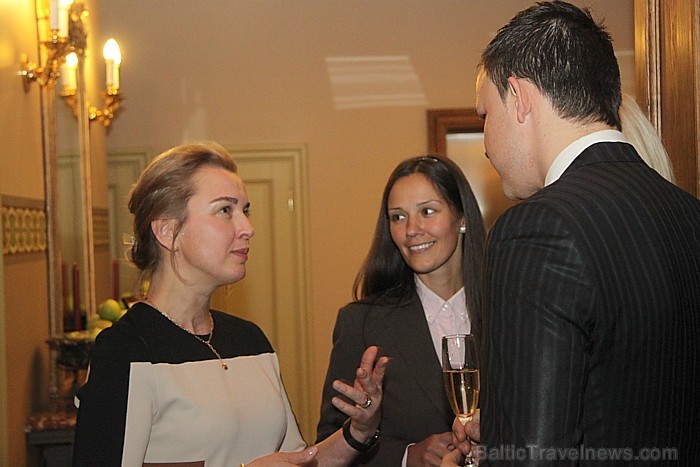 Starptautiskā autonoma Sixt svin 100 gadu jubileju 15.11.2012 piecu zvaigžņu viesnīcā. Foto sponsors: www.sixt.lv Starptautiskā autonoma Sixt svin 100 gadu jubileju 15.11.2012 piecu zvaigžņu viesnīcā. Foto sponsors: www.sixt.lv 85012