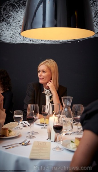 Garšas ceļojumā uz Portugāli devās arī Vīna Studijas direktore - Ilze Freimane. Foto: Armands Meirans, www.meirans.com Garšas ceļojumā uz Portugāli devās arī Vīna Studijas direktore - Ilze Freimane. Foto: Armands Meirans, www.meirans.com 85552