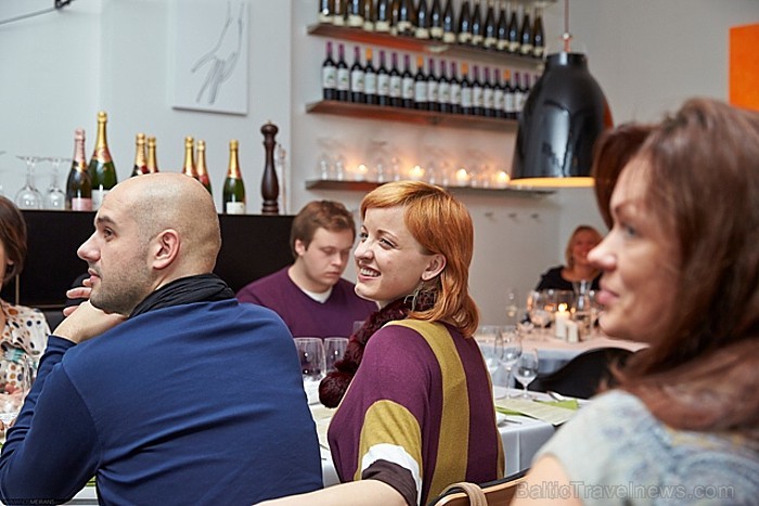 Vīna Studija un Signe Meirane - portāla cetrassezonas.lv redaktore un jaunās pavārgrāmatas Vīna Studija un Signe Meirane - portāla cetrassezonas.lv redaktore un jaunās pavārgrāmatas