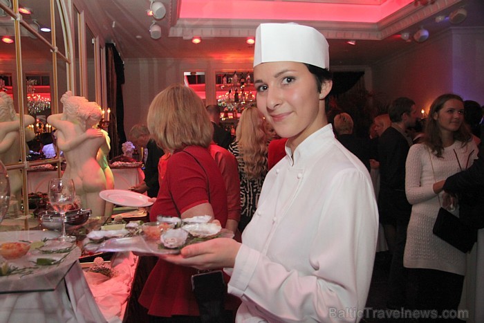 Vecrīgas piecu zvaigžņu viesnīca «Grand Palace Hotel Rīga» 7.12.2012 rīkoja sadarbības partneriem pateicības ballīti - www.grandpalaceriga.com Vecrīgas piecu zvaigžņu viesnīca «Grand Palace Hotel Rīga» 7.12.2012 rīkoja sadarbības partneriem pateicības ballīti - www.grandpalaceriga.com 86099