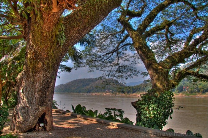 Laosa ir mazattīstīta daudznacionāla valsts Āzijas dienvidaustrumos - Indoķīnas pussalā bez pieejas jūrai. Foto: www.visitlaos.org Laosa ir mazattīstīta daudznacionāla valsts Āzijas dienvidaustrumos - Indoķīnas pussalā bez pieejas jūrai. Foto: www.visitlaos.org 86175