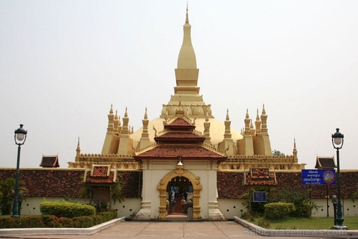 Laosa ir mazattīstīta daudznacionāla valsts Āzijas dienvidaustrumos - Indoķīnas pussalā bez pieejas jūrai. Foto: www.visitlaos.org Laosa ir mazattīstīta daudznacionāla valsts Āzijas dienvidaustrumos - Indoķīnas pussalā bez pieejas jūrai. Foto: www.visitlaos.org 86188