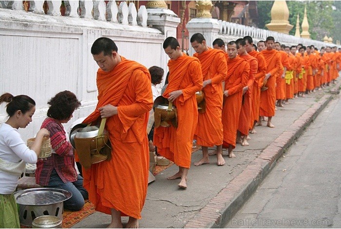 Laosa ir mazattīstīta daudznacionāla valsts Āzijas dienvidaustrumos - Indoķīnas pussalā bez pieejas jūrai. Foto: www.visitlaos.org Laosa ir mazattīstīta daudznacionāla valsts Āzijas dienvidaustrumos - Indoķīnas pussalā bez pieejas jūrai. Foto: www.visitlaos.org 86189