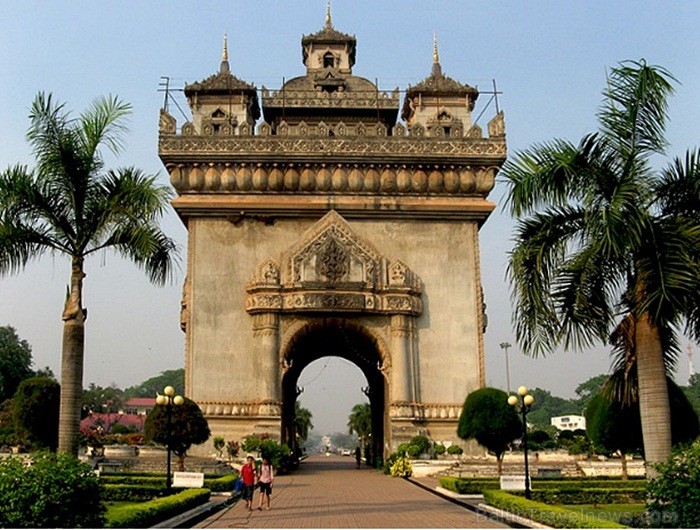 Laosa ir mazattīstīta daudznacionāla valsts Āzijas dienvidaustrumos - Indoķīnas pussalā bez pieejas jūrai. Foto: www.visitlaos.org Laosa ir mazattīstīta daudznacionāla valsts Āzijas dienvidaustrumos - Indoķīnas pussalā bez pieejas jūrai. Foto: www.visitlaos.org 86191