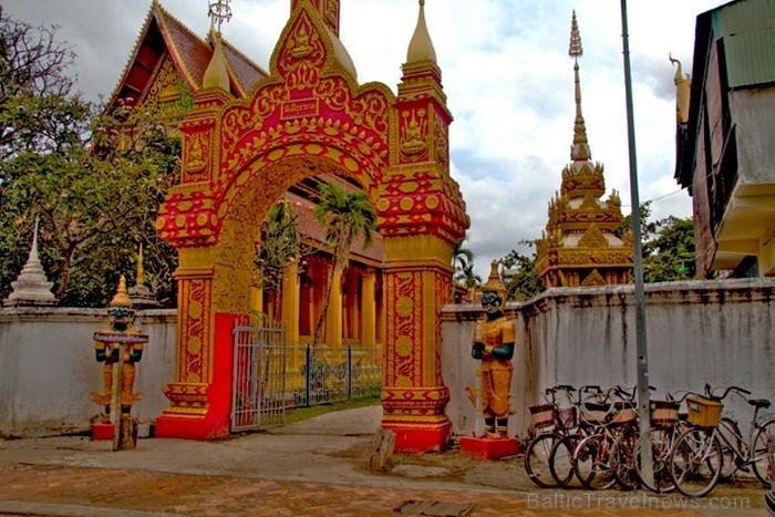 Laosa ir mazattīstīta daudznacionāla valsts Āzijas dienvidaustrumos - Indoķīnas pussalā bez pieejas jūrai. Foto: www.visitlaos.org Laosa ir mazattīstīta daudznacionāla valsts Āzijas dienvidaustrumos - Indoķīnas pussalā bez pieejas jūrai. Foto: www.visitlaos.org 86193