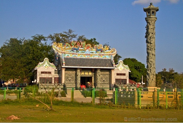 Laosa ir mazattīstīta daudznacionāla valsts Āzijas dienvidaustrumos - Indoķīnas pussalā bez pieejas jūrai. Foto: www.visitlaos.org Laosa ir mazattīstīta daudznacionāla valsts Āzijas dienvidaustrumos - Indoķīnas pussalā bez pieejas jūrai. Foto: www.visitlaos.org 86194