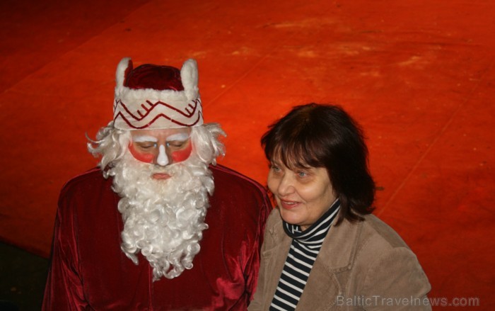 Rīgas cirks 14.12.2012 prezentēja jauno Ziemassvētku cirka programmu Rīgas cirks 14.12.2012 prezentēja jauno Ziemassvētku cirka programmu