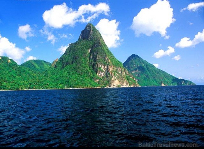 Sentlūsija ir salu valsts Karību jūras austrumos uz robežas ar Atlantijas okeānu. Foto: www.stlucia.org 86472