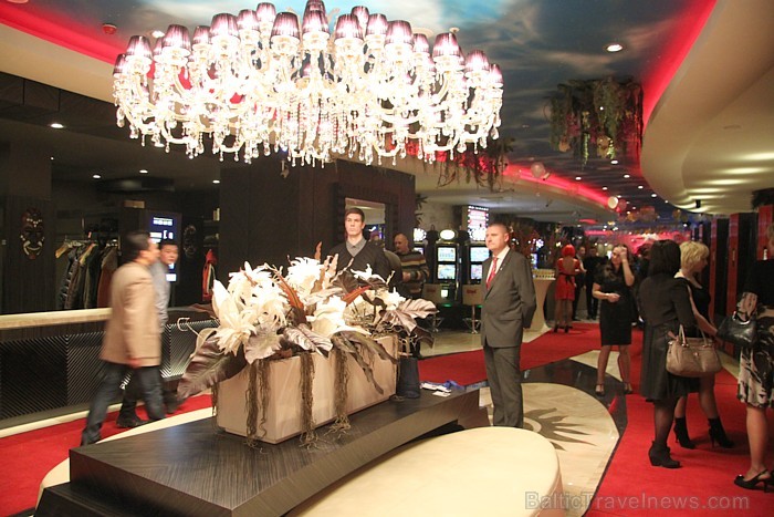20.12.2012 viesnīcas Radisson Blu Hotel Latvija pirmajā stāvā pēc rekonstrukcijas tika atklāts Baltijā lielākais kazino un izklaides centrs - Olympic 20.12.2012 viesnīcas Radisson Blu Hotel Latvija pirmajā stāvā pēc rekonstrukcijas tika atklāts Baltijā lielākais kazino un izklaides centrs - Olympic 86654