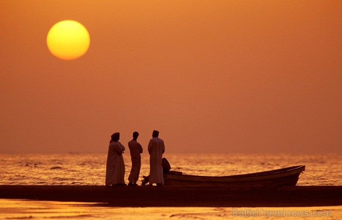 Omānas Sultanāts tiek dēvēts par vienu no tradicionālākajām un skaistākajām arābu zemēm. Foto: Oman Ministry of Tourism Omānas Sultanāts tiek dēvēts par vienu no tradicionālākajām un skaistākajām arābu zemēm. Foto: Oman Ministry of Tourism 86797