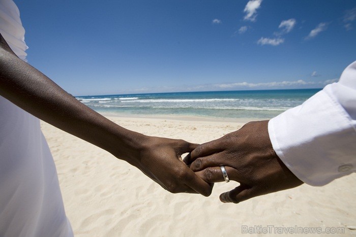 Antigva un Barbuda ir saulaina valsts Karību jūrā un valsts teritorijā ir trīs salas - Antigva, Barbuda un neapdzīvotā Redonda. Foto: Antigua & Barbud Antigva un Barbuda ir saulaina valsts Karību jūrā un valsts teritorijā ir trīs salas - Antigva, Barbuda un neapdzīvotā Redonda. Foto: Antigua & Barbud 86836