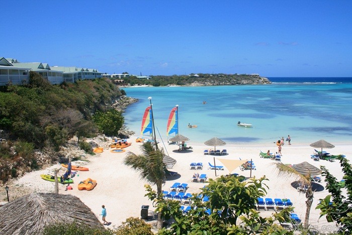 Antigva un Barbuda ir saulaina valsts Karību jūrā un valsts teritorijā ir trīs salas - Antigva, Barbuda un neapdzīvotā Redonda. Foto: Antigua & Barbud Antigva un Barbuda ir saulaina valsts Karību jūrā un valsts teritorijā ir trīs salas - Antigva, Barbuda un neapdzīvotā Redonda. Foto: Antigua & Barbud 86840