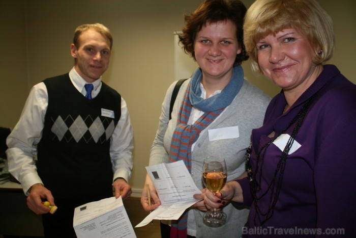 Ceļojumu aģentūra Baltic Travel Group 03.01.2013 viesmīlīgi uzņēma savus sadarbības partnerus un izrādīja biroja paplašinātās telpas. www.baltic.trave Ceļojumu aģentūra Baltic Travel Group 03.01.2013 viesmīlīgi uzņēma savus sadarbības partnerus un izrādīja biroja paplašinātās telpas. www.baltic.trave 86919